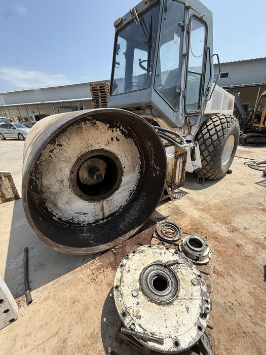 Mentenanta/ reparatii / service cilindru compactor orice tonaj