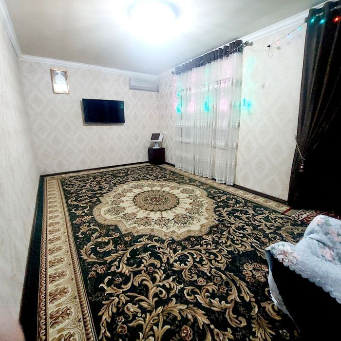 Ижарага участка берилади  пабеда  2 хона  300& лубойга