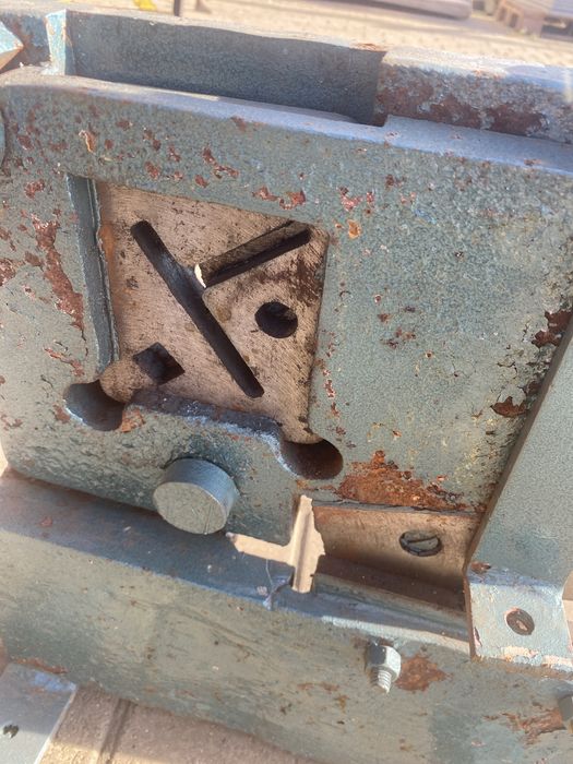 Vand masini atelier productie fier forjat complet masina amprentat