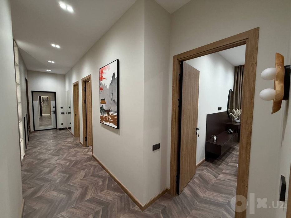 Срочно продается 2в3 ком квартира, ЖК ViaPort, ор-р: ул.Заводская,67м²