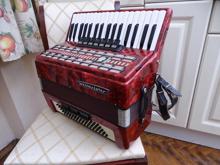 Акордеон Велтмайстер Серино 80 баса