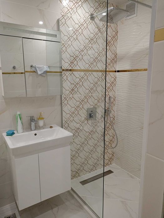 Дава се под наем Тристаен апартамент в София, Редута - 140 кв.м за 990 € - Снимка #8