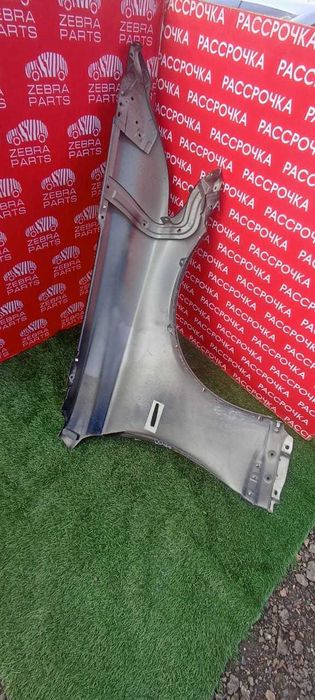 Крыло переднее левое,правое Lexus LS460