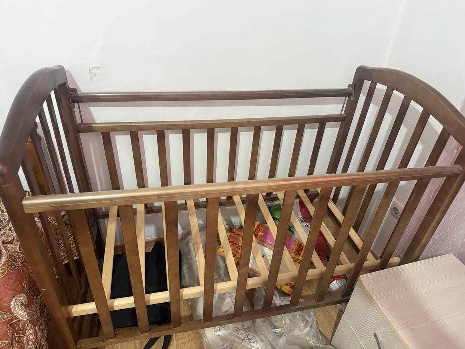 Продам манеж б/у. Качественное дерево