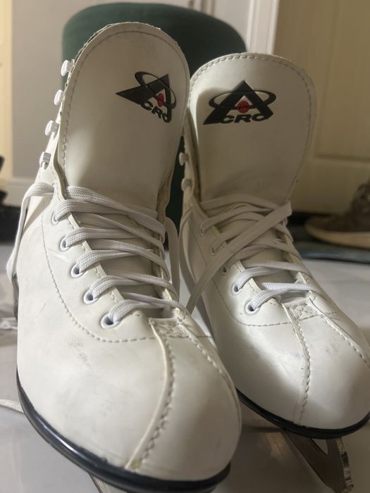 35 размер коньков,марка: CRO