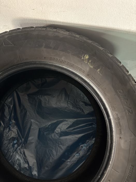 Шины Blizzak DM-V2, 265/60 R18