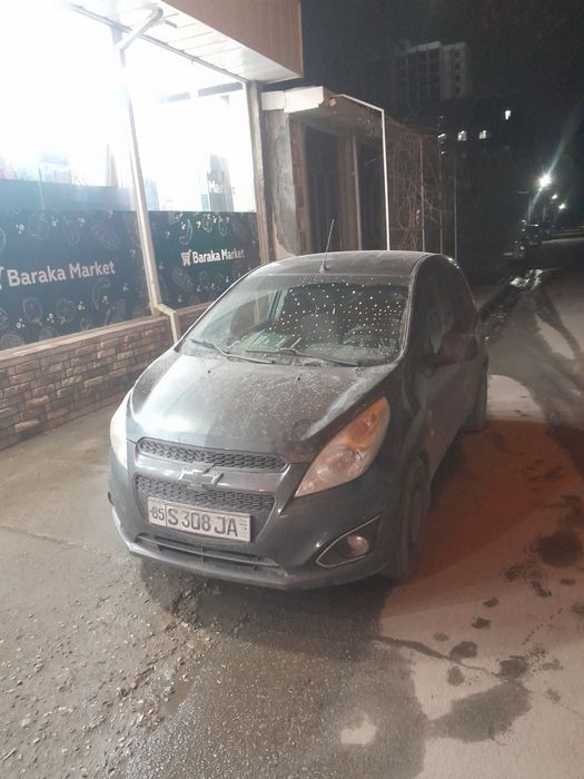 Спарк срочно сотилади