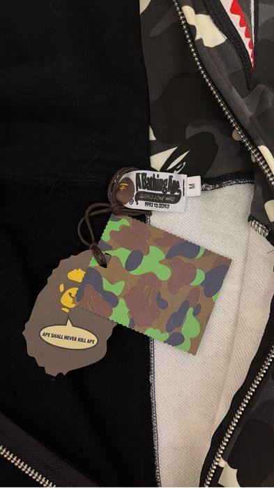 Продам zip hoodie bape tiger-luminous