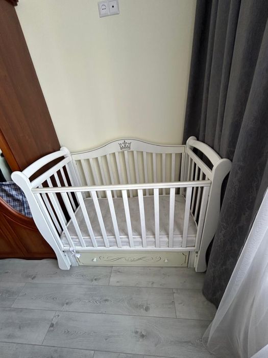 Манеж с матрасом