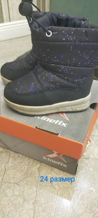 Обувь детская б/у. Все за 10000 тг.