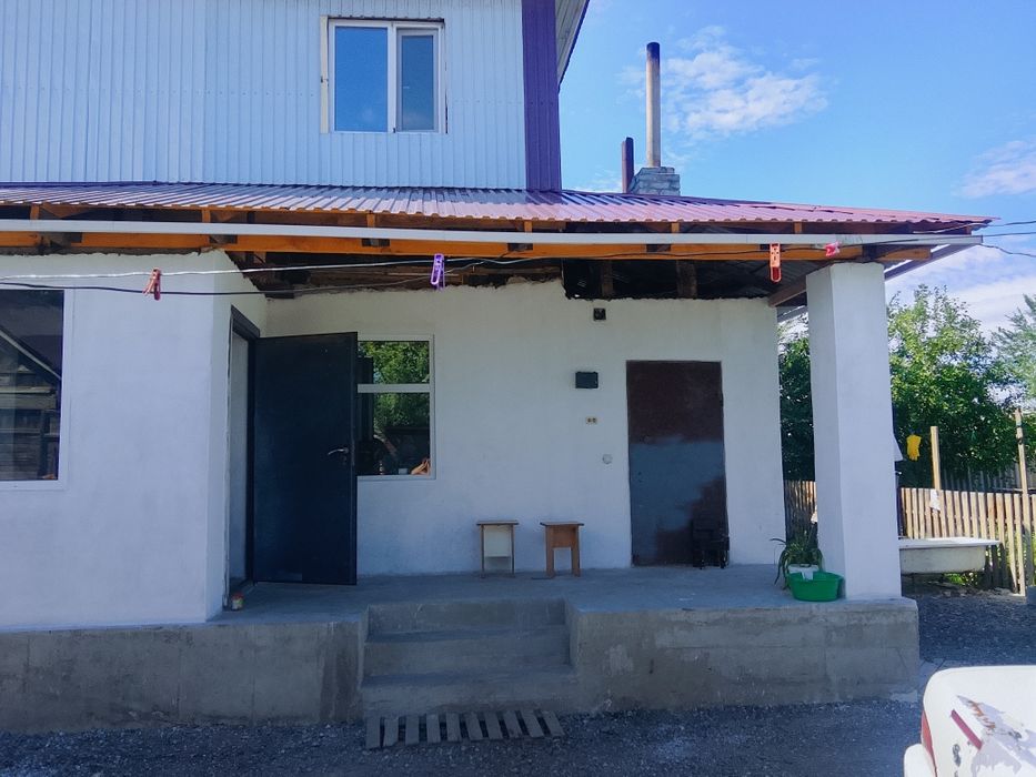 Продается полноценный 2 этажный дом