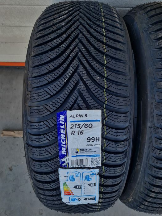 Нови зимни гуми 2 броя MICHELIN Alpin5 215 60 R16