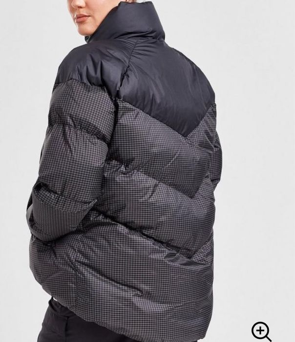 Дамски якета Nike