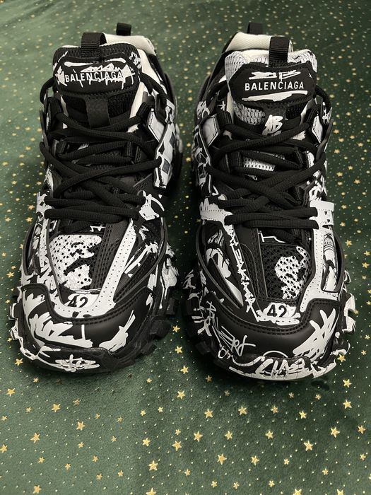 Balenciaga Track Graffiti