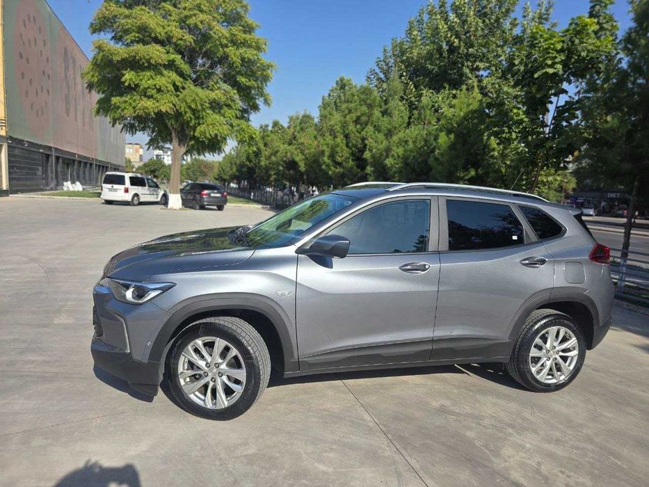 Chevrolet Tracker LTZ Plus | 2025-yil | 14 000 km