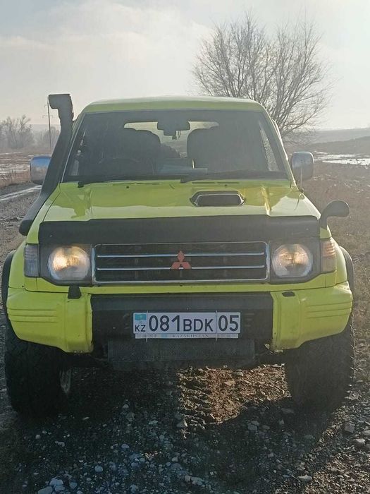 продам хорощую машину