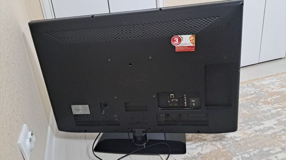 Продам телевизор LG