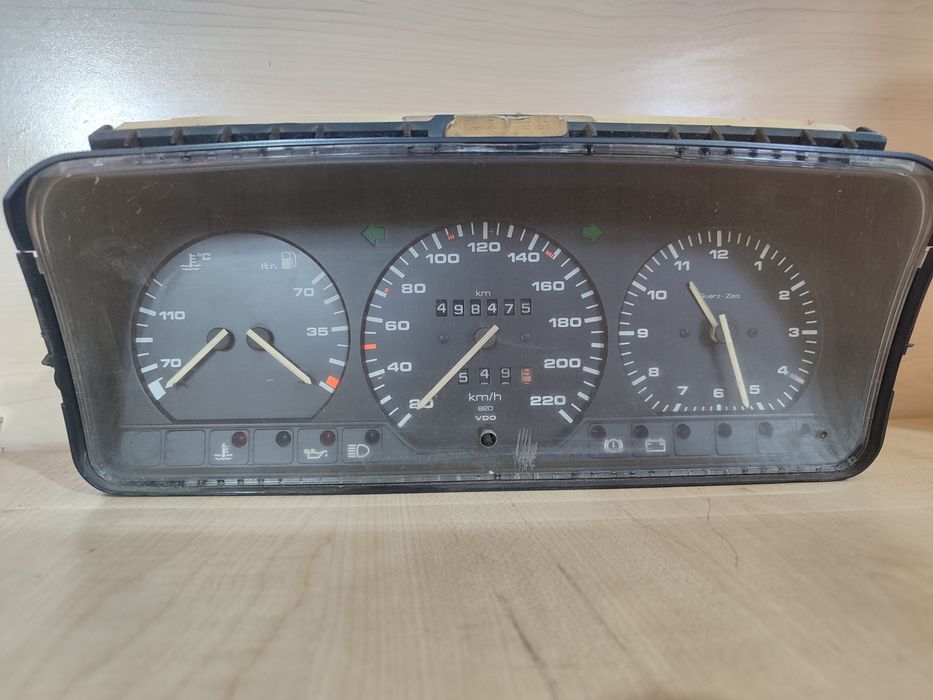 Дверь на пассат Б4 седан