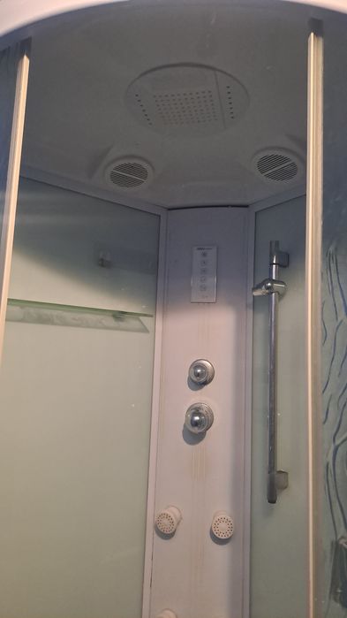 Продам душевую кабину