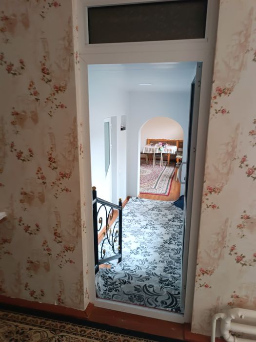 Продаётся дом 4 сот.7 ком.яшнабадский рай.махалла Бехизор ор-р рестора