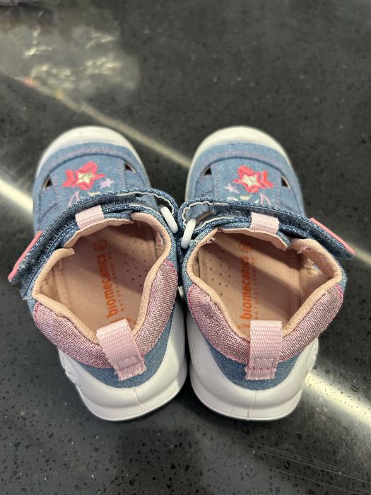 Новые сандалии biomechanics