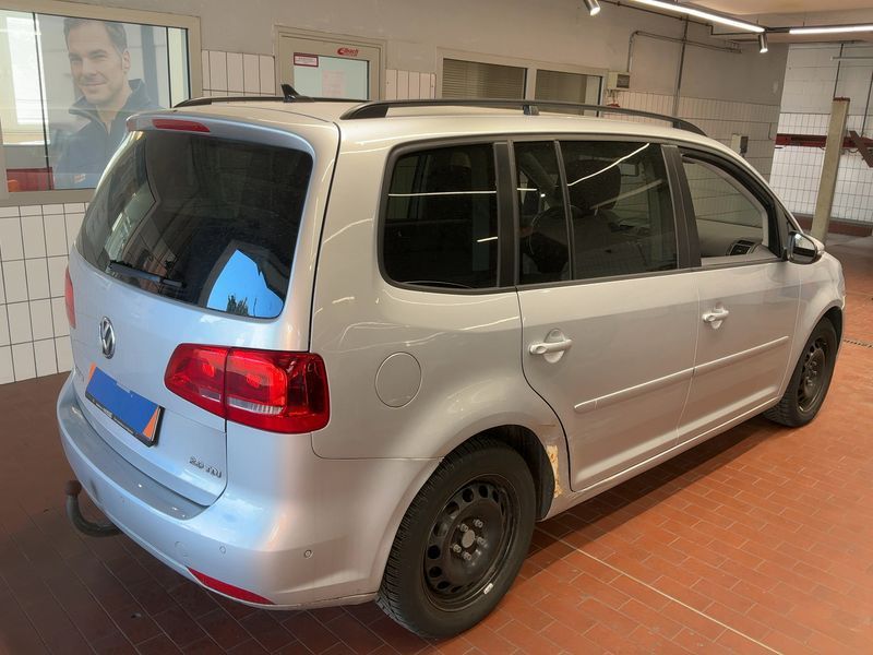 Volkswagen Touran 2.0 TDI Comfortline 2013