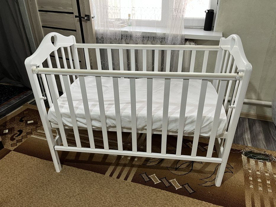 Продам манеж состояние хорошее