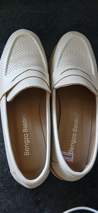 Лоферы женские новые