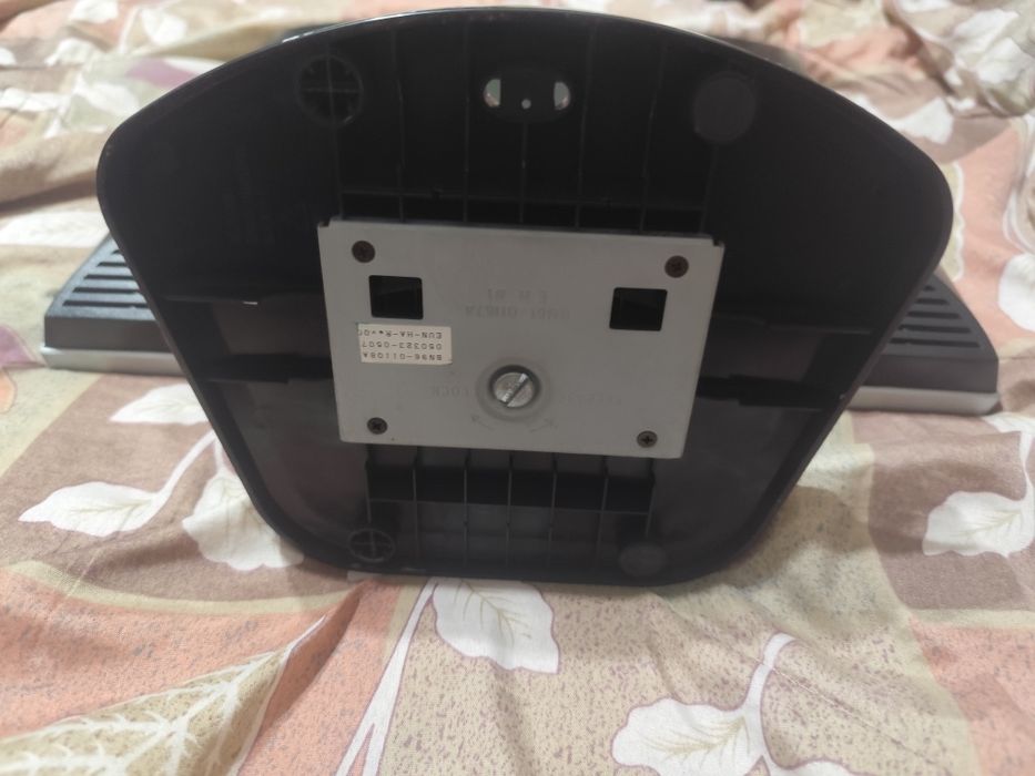 Монитор б/у syncmaster 710v