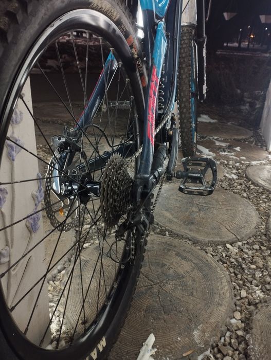 Продам GIANT GLORY 1, M size