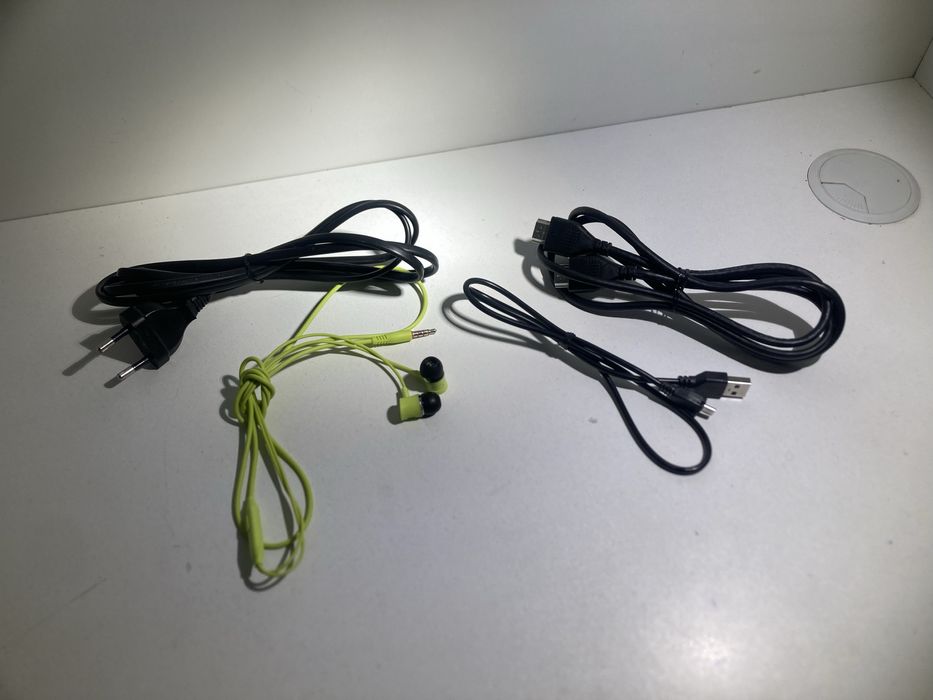 Playstation 4 с геймпадом