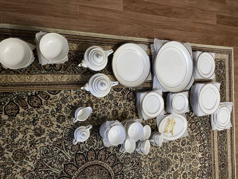 Продам набор на 12 персон