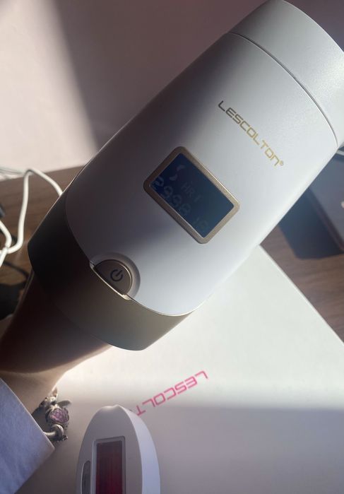 Фотоепилатор IPL Lescolton T 009,400 000 импулса,функция за подмладява