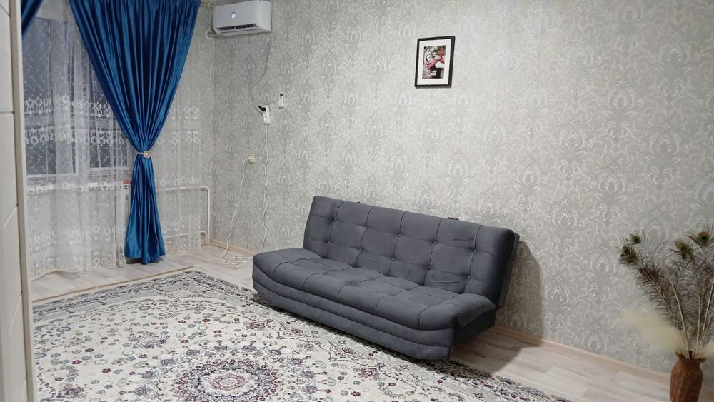 Продам диван книжку