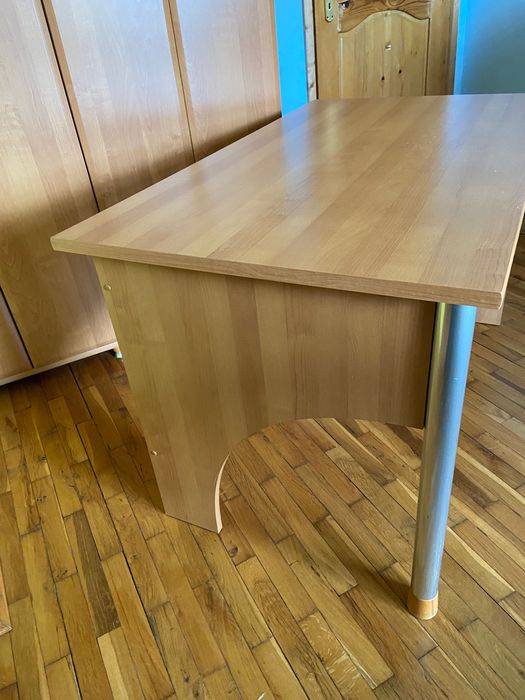 Ученическо бюро с втори плот и чекмедже