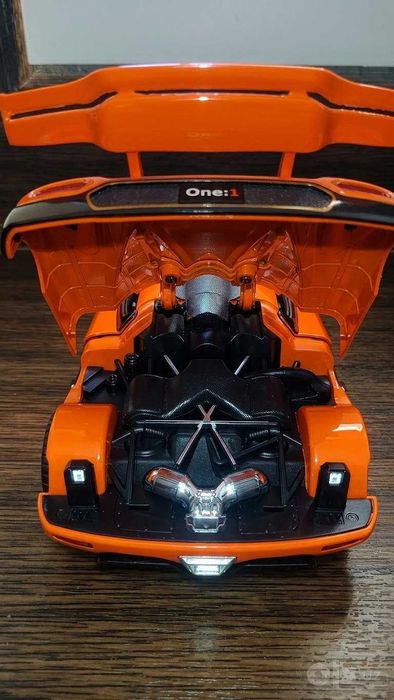 Koenigsegg Agera One 1 металлическая моделька