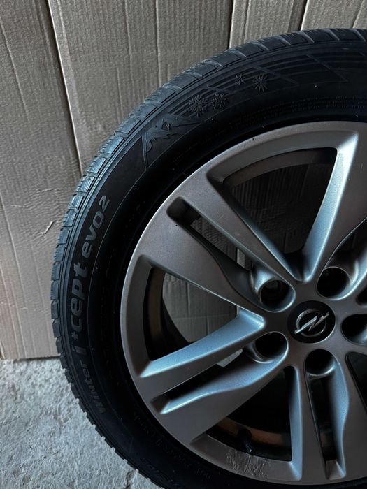 205/55R16 16 цола - 4 зимни гуми с лети джанти Опел