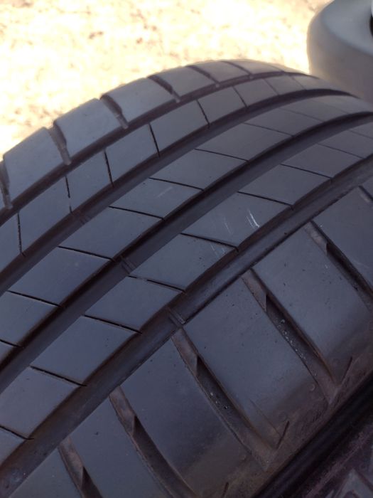 Топ състояние 4бр.215/45/17 Bridgestone T005 dot0520