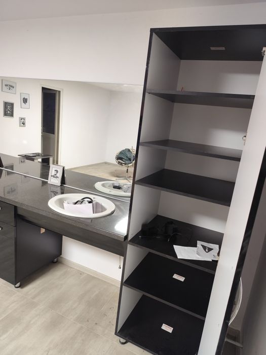 Mobilă salon  frizerie, coafor nouă, nefolosita