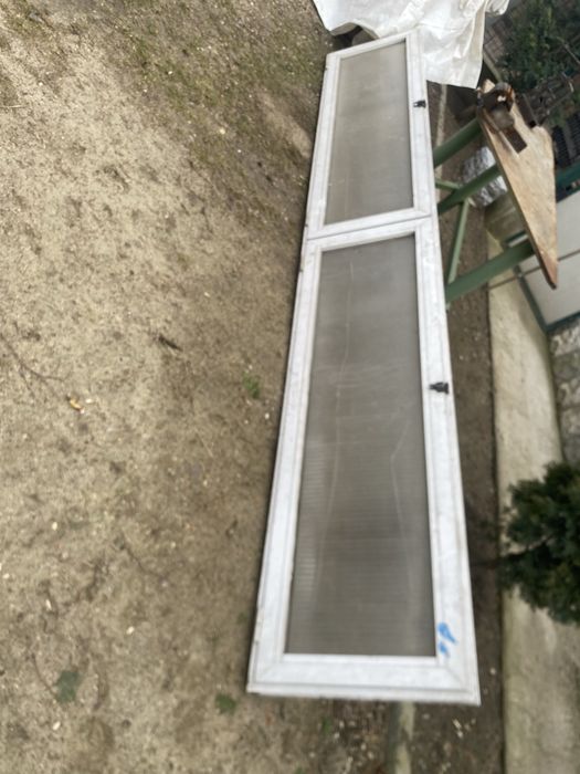 3 BUCAȚI  Geamuri pentru hala  370cmx60cm