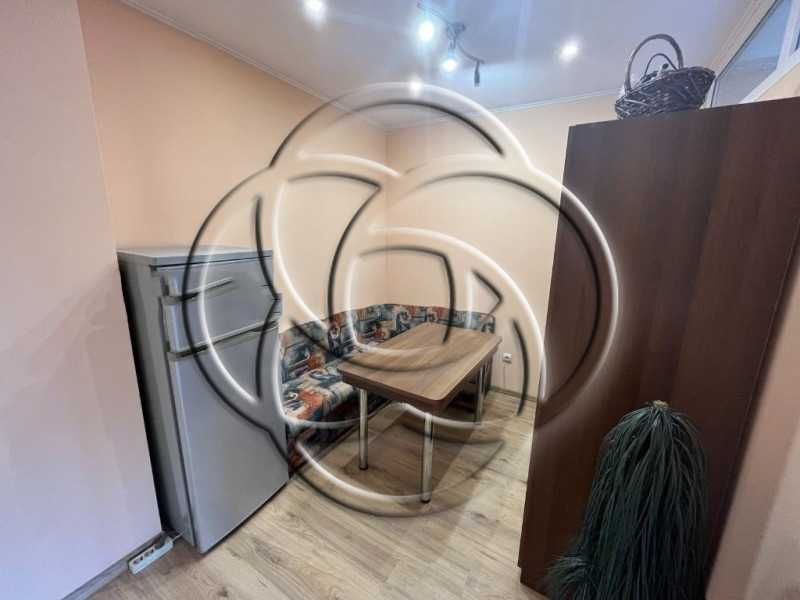 Дава се под наем Двустаен апартамент в София, Банишора - 48 кв.м за 350 € - Снимка #1