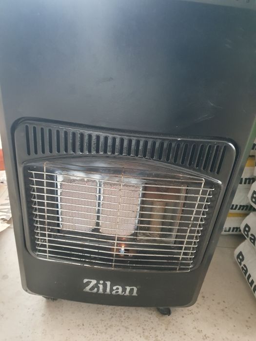 Vând convector de gaz ,si Calorifer  de ulei!