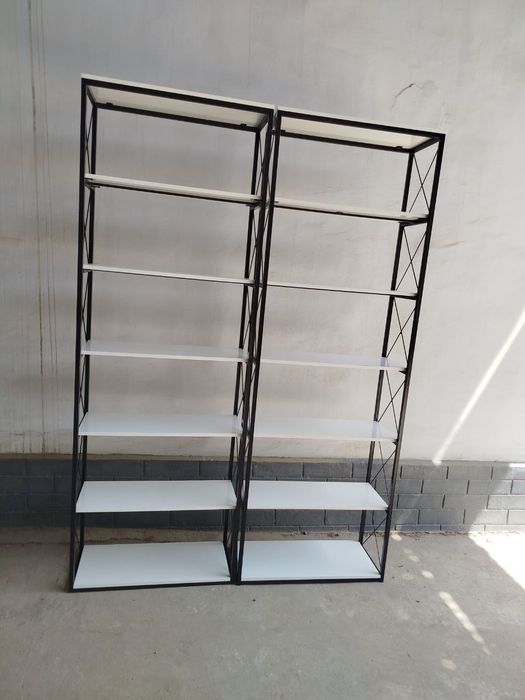 Stellaj v stile loft