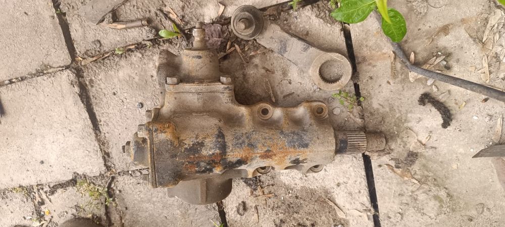 Рулевой редуктор паджеро2