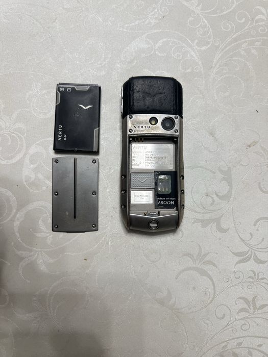Vertu Ascent ti продам