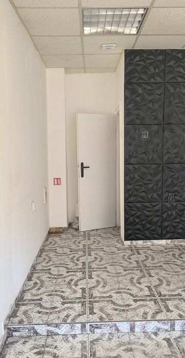 Дава се под наем Магазин в Димитровград - 18 кв.м за 129.54 € - Снимка #3