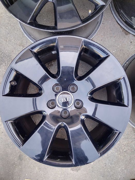 Оригинални алуминиеви джанти за АУДИ 18цола. 8х18 5х112