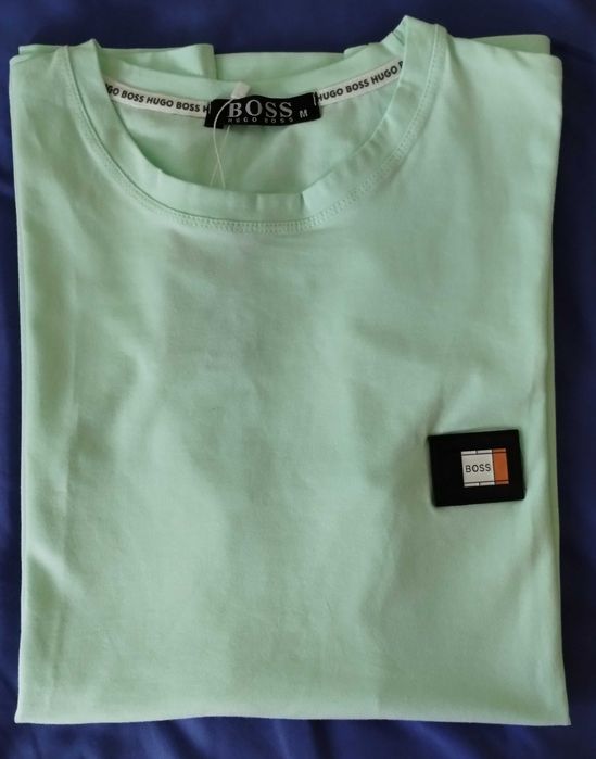 Tricou HUGO BOSS, masura M, culoare menta, nou