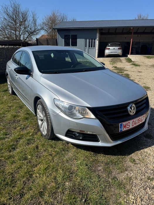 Vând Passat CC 170cp