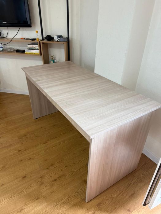 Продам письменный стол